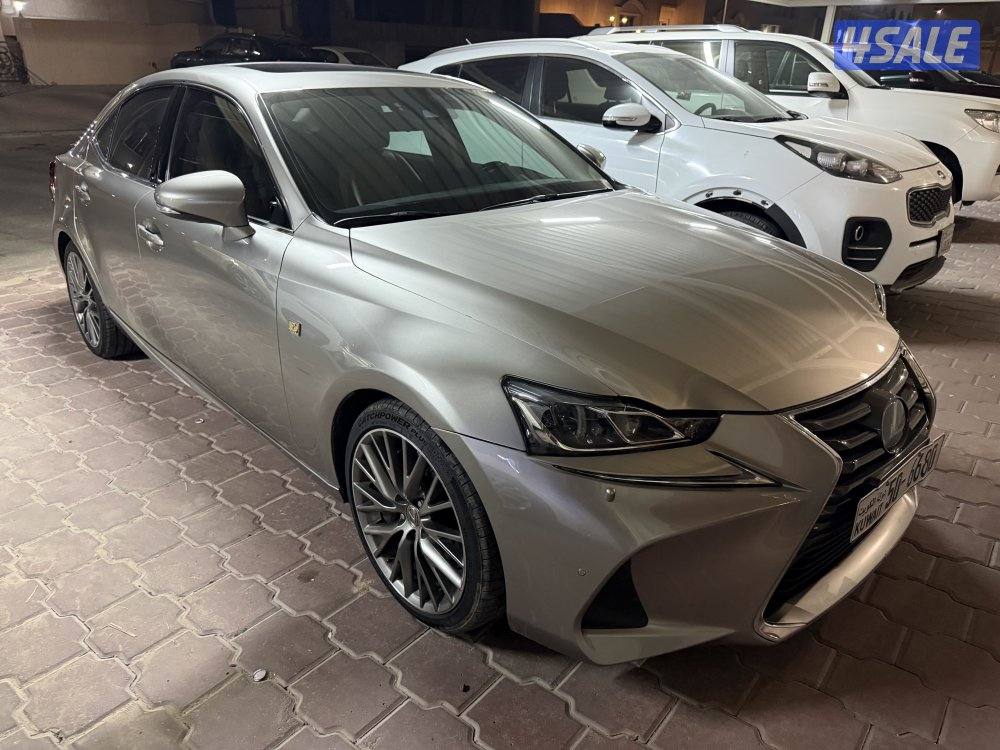 لكزس is300 موديل ٢٠٢٠ شرط الفحص1