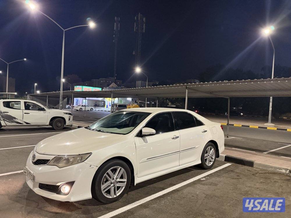 كامري 2013 GLX بدون فتحه4