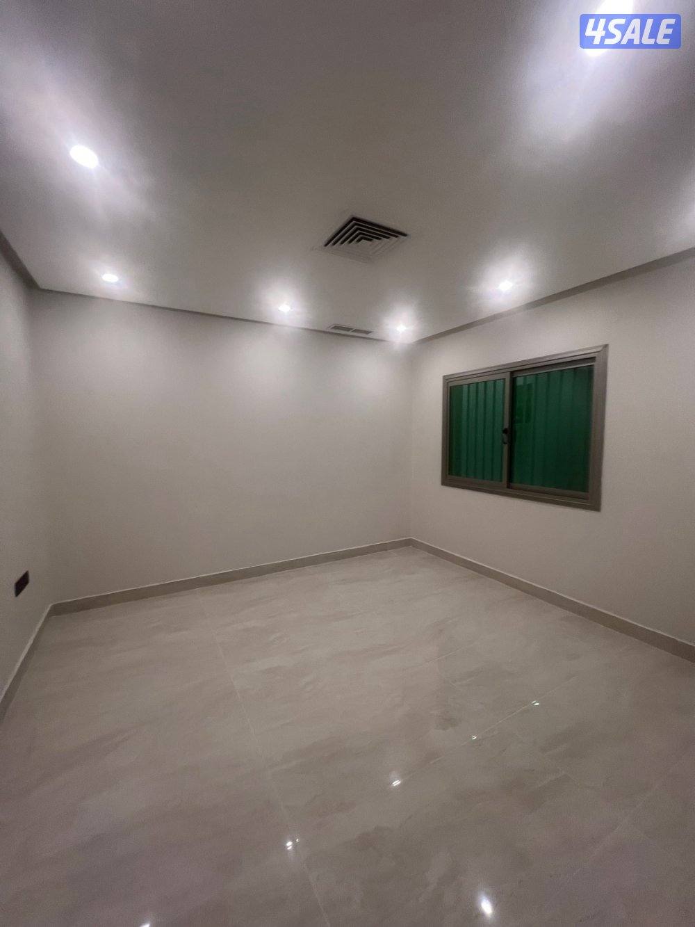 للايجار شقه في ام الهيمان قطعه9 وشقه في صباح الاحمد1