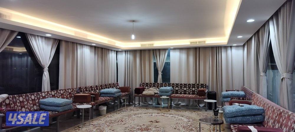 للبيع ديوانية ملكية2