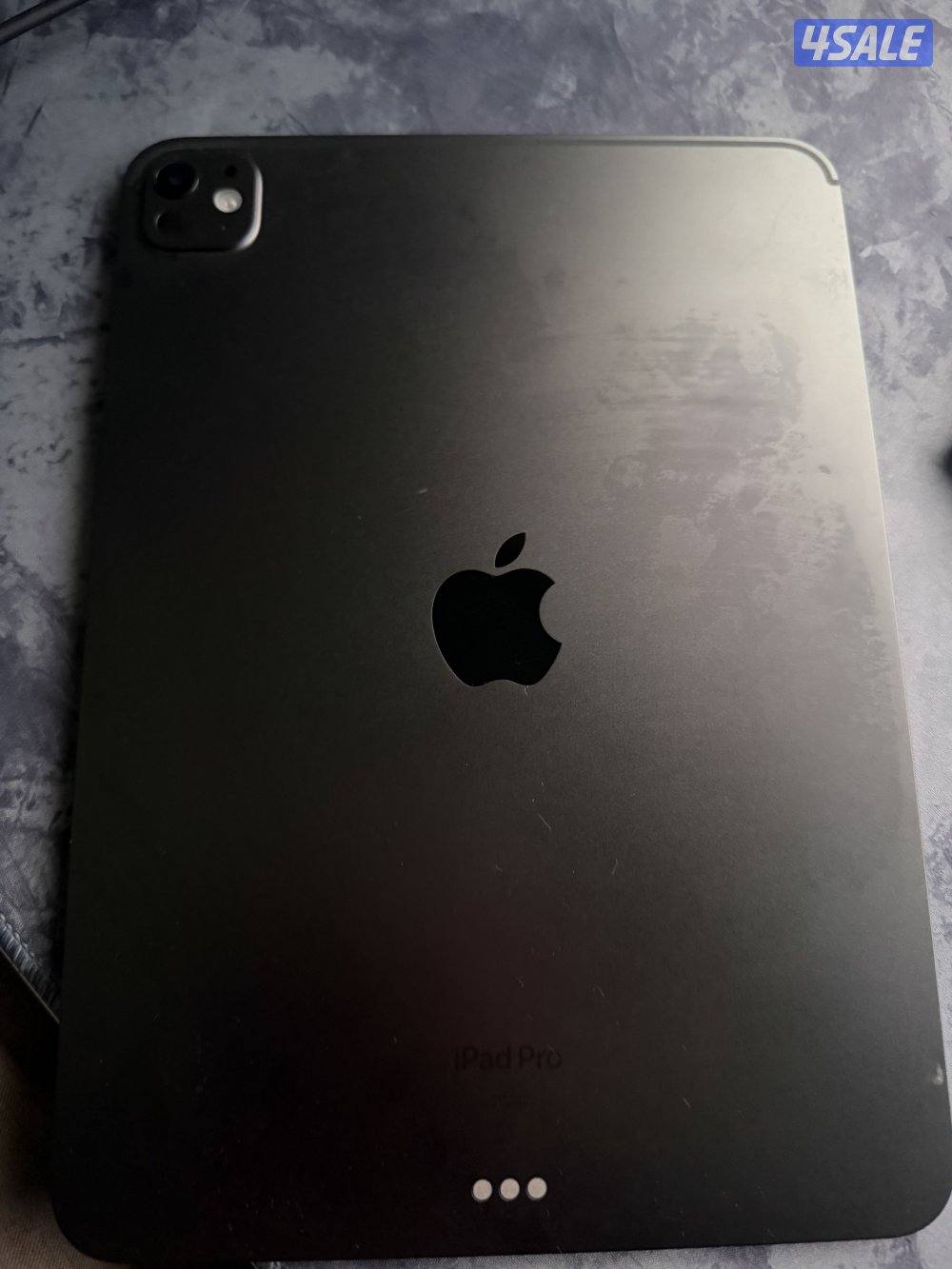 M4 للبيع ايباد برو 11 إنش 265GB0