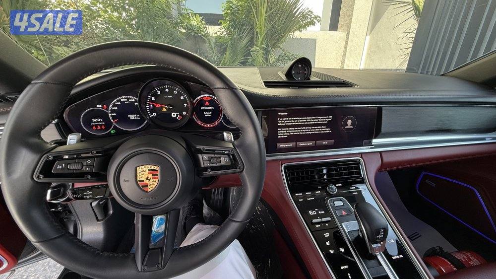 بورش باناميرا 20232