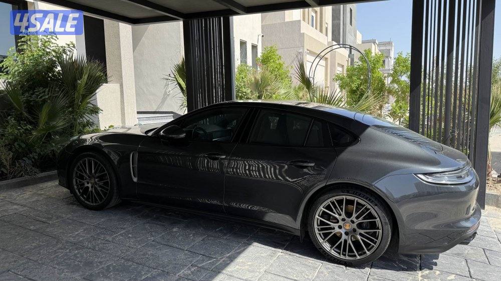 بورش باناميرا 20234