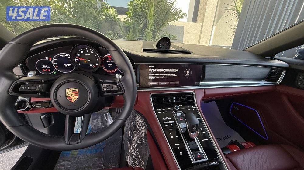 بورش باناميرا 20235