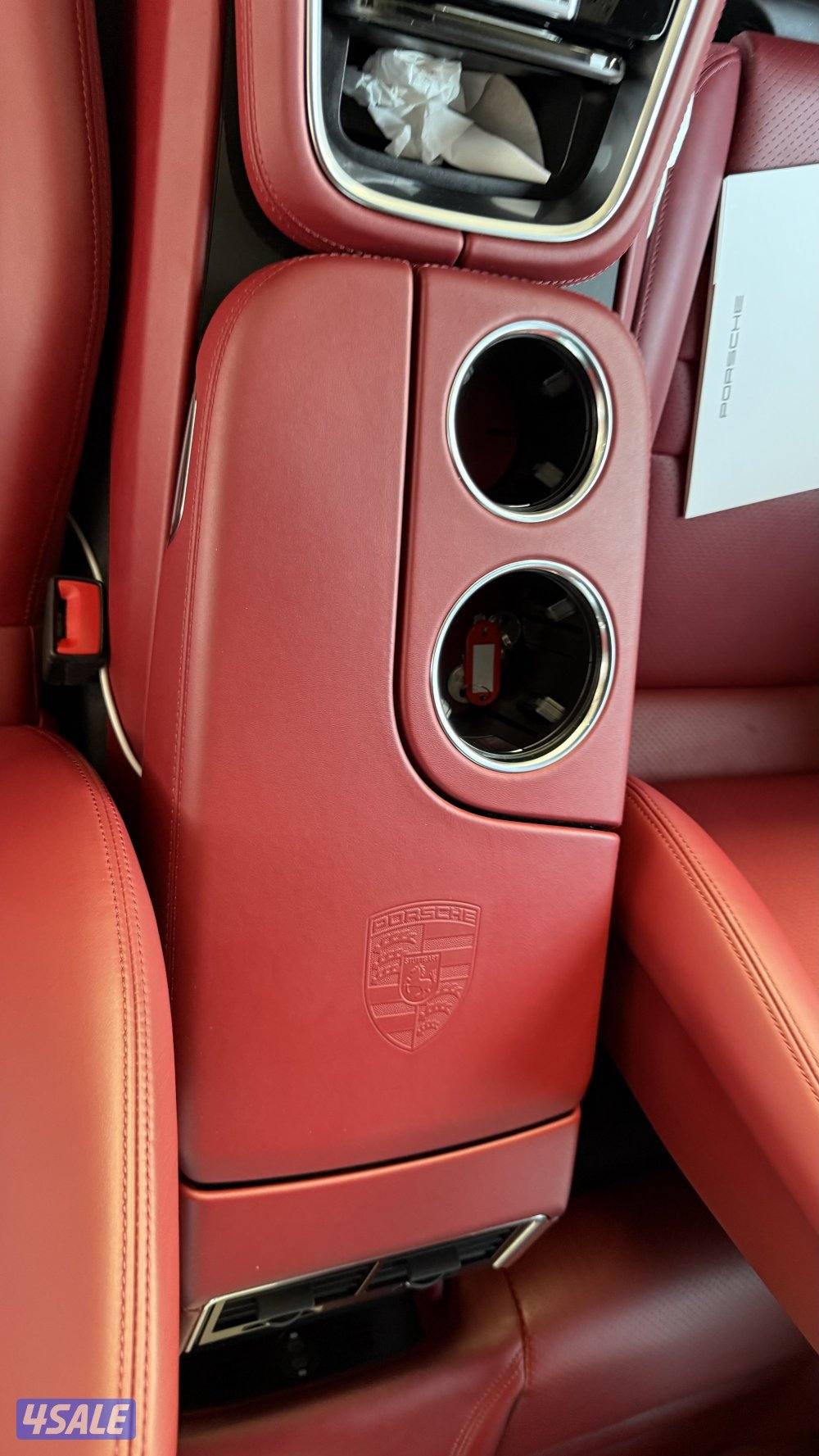 بورش باناميرا 20236