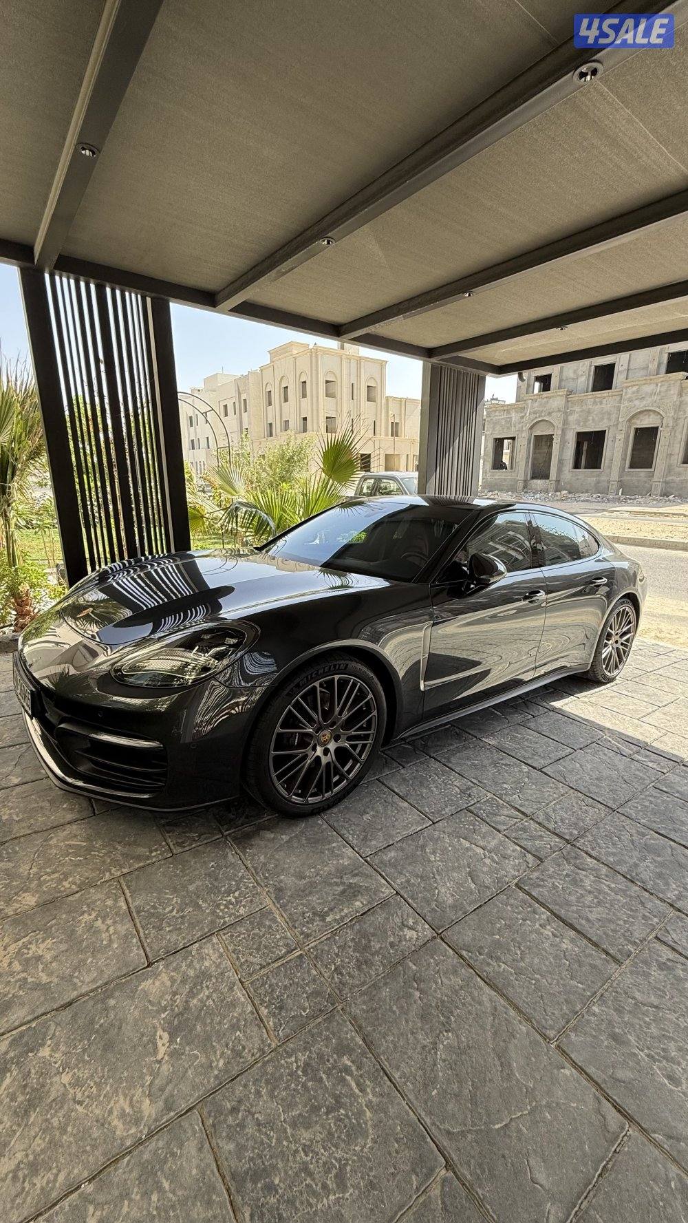 بورش باناميرا 202312