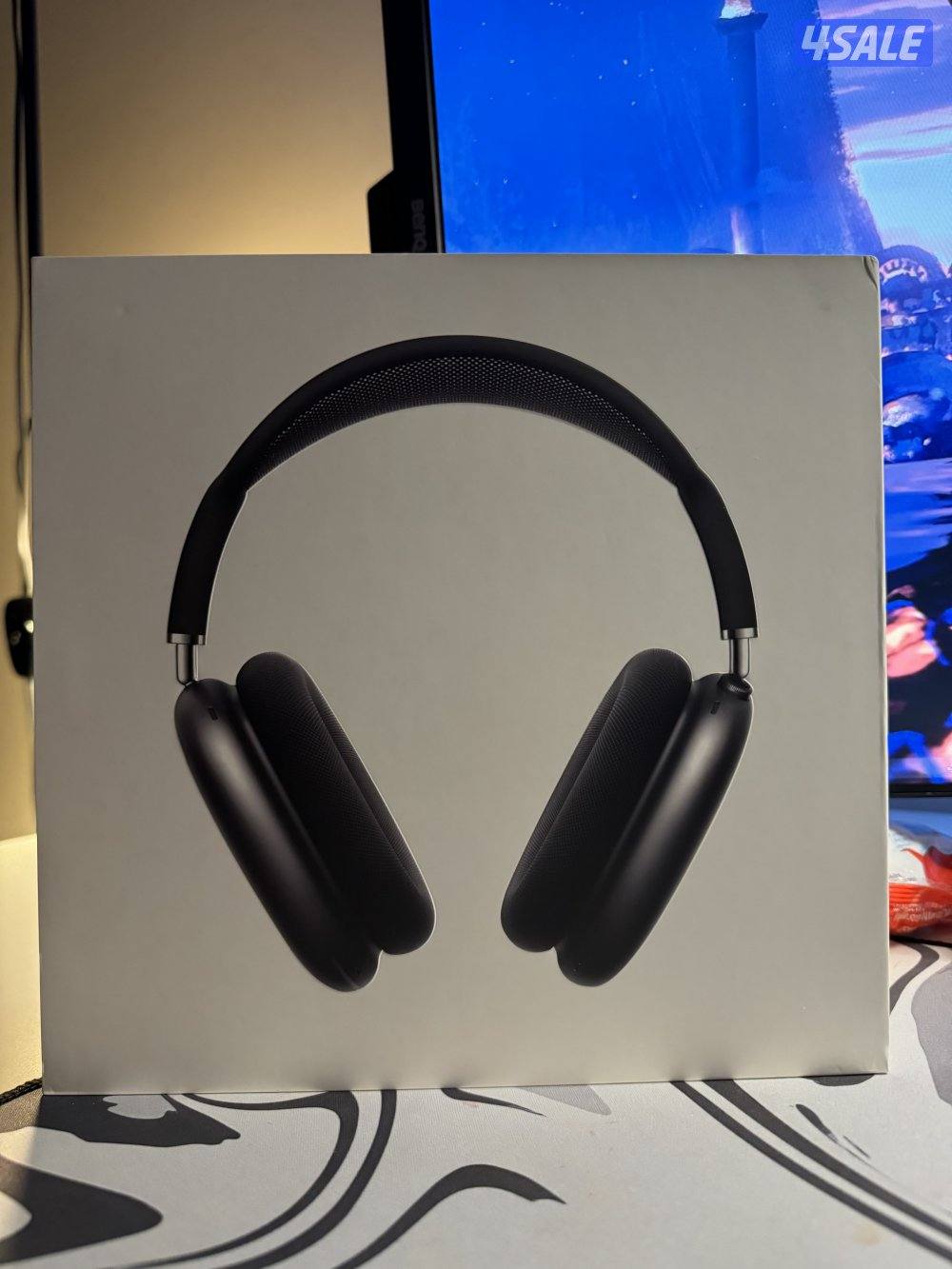 سماعه ابل الماكس الاصدار اليديد السماعه يديده مو مسعمله ولا مره1