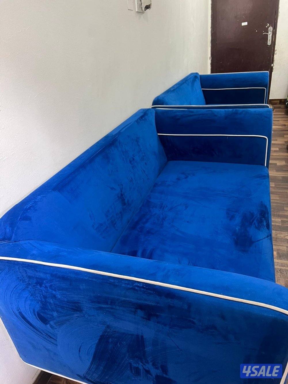 أربع كنبات مع المخدات0