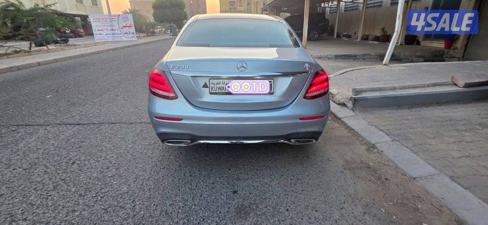 مرسيدسE200 ماشي ٧٦ ألف 6 سلندر حالة نادرة7