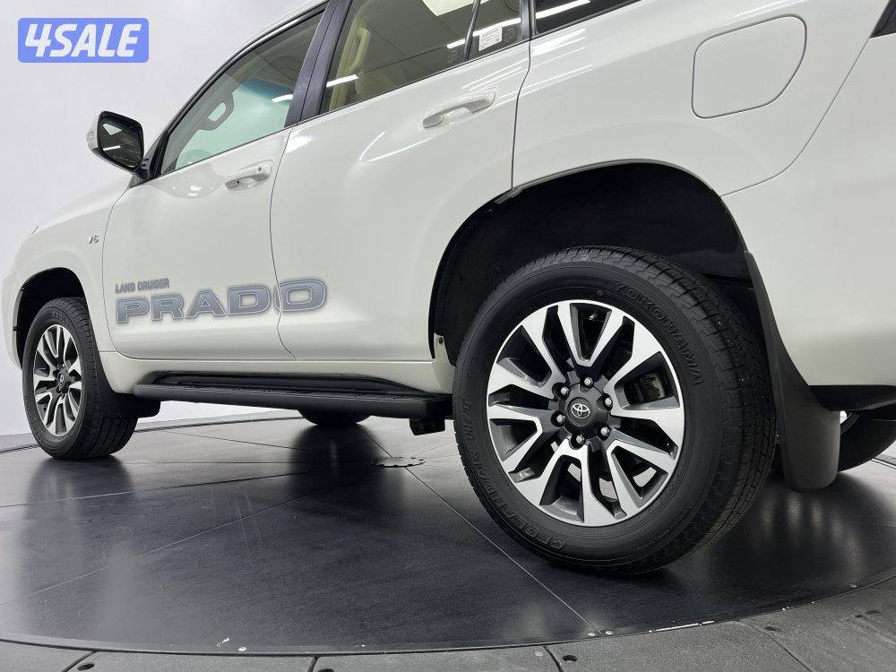 TOYOTA PRADO 6 CYL STANDARD OPTION6