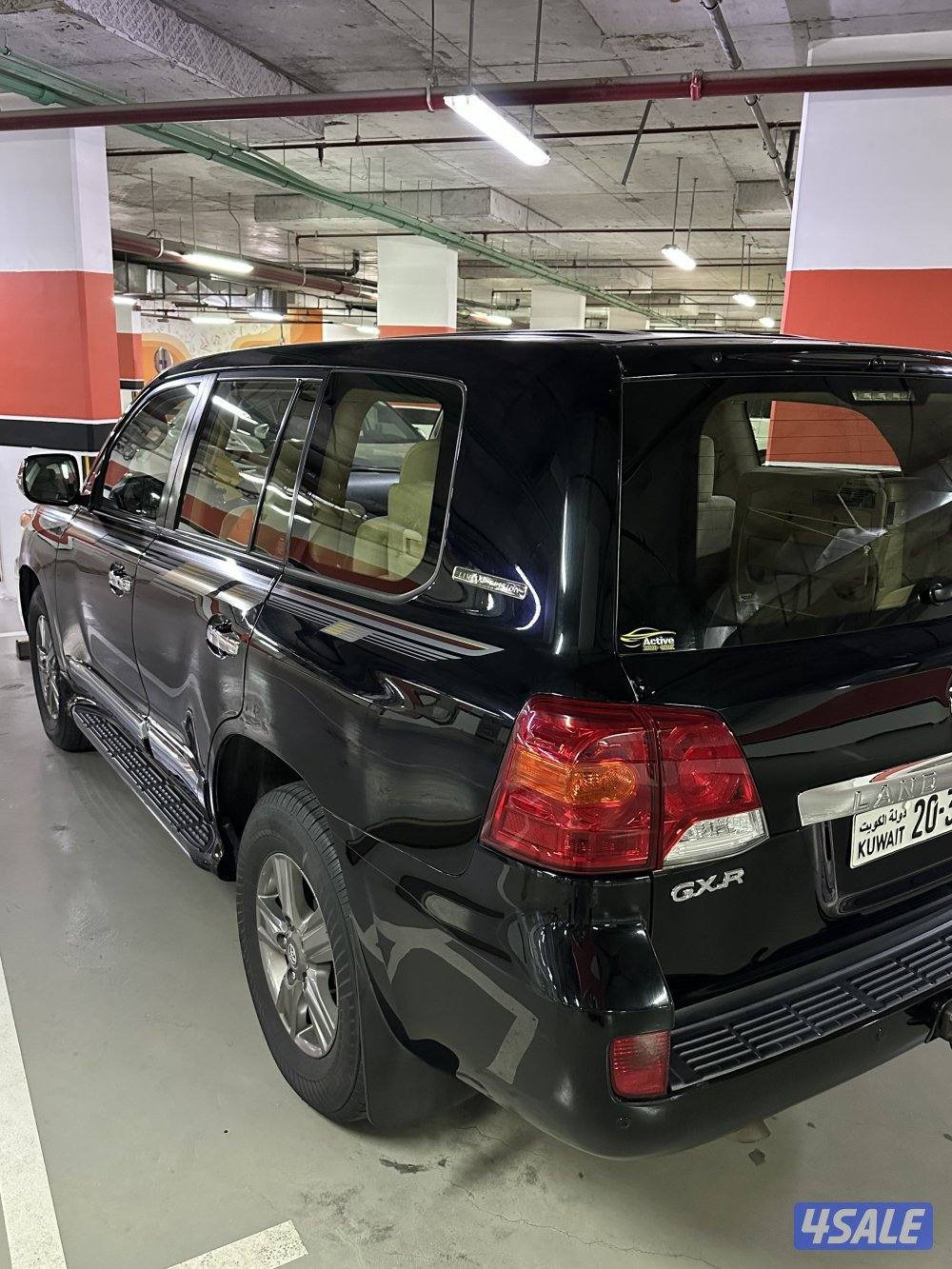 للبيع لاند كروزر جي اكس آر 2012 / V81