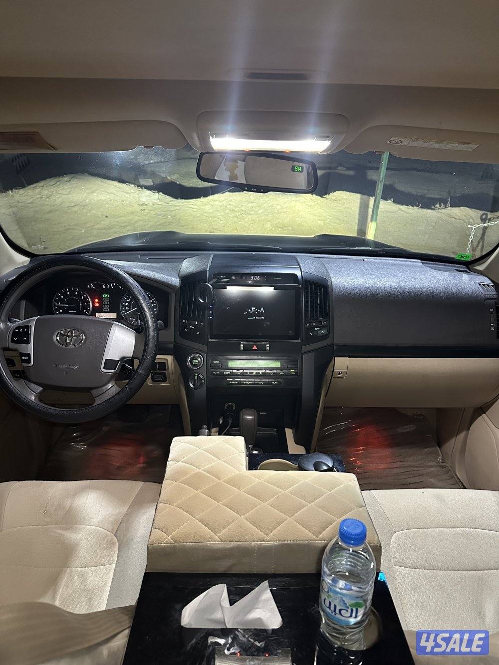 للبيع لاند كروزر جي اكس آر 2012 / V88