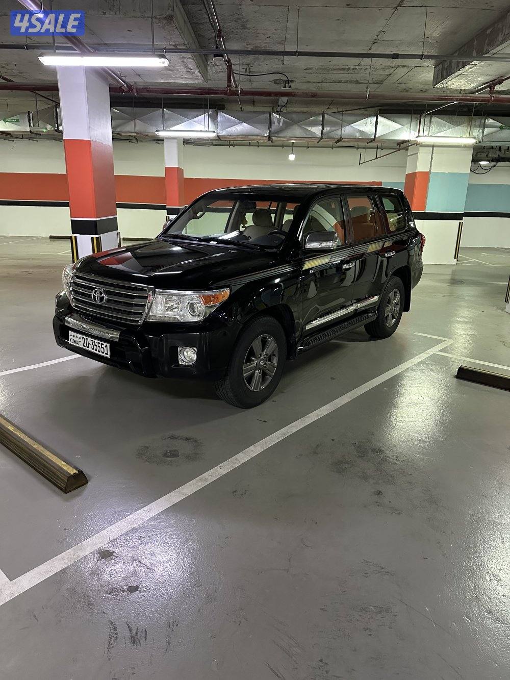 للبيع لاند كروزر جي اكس آر 2012 / V80