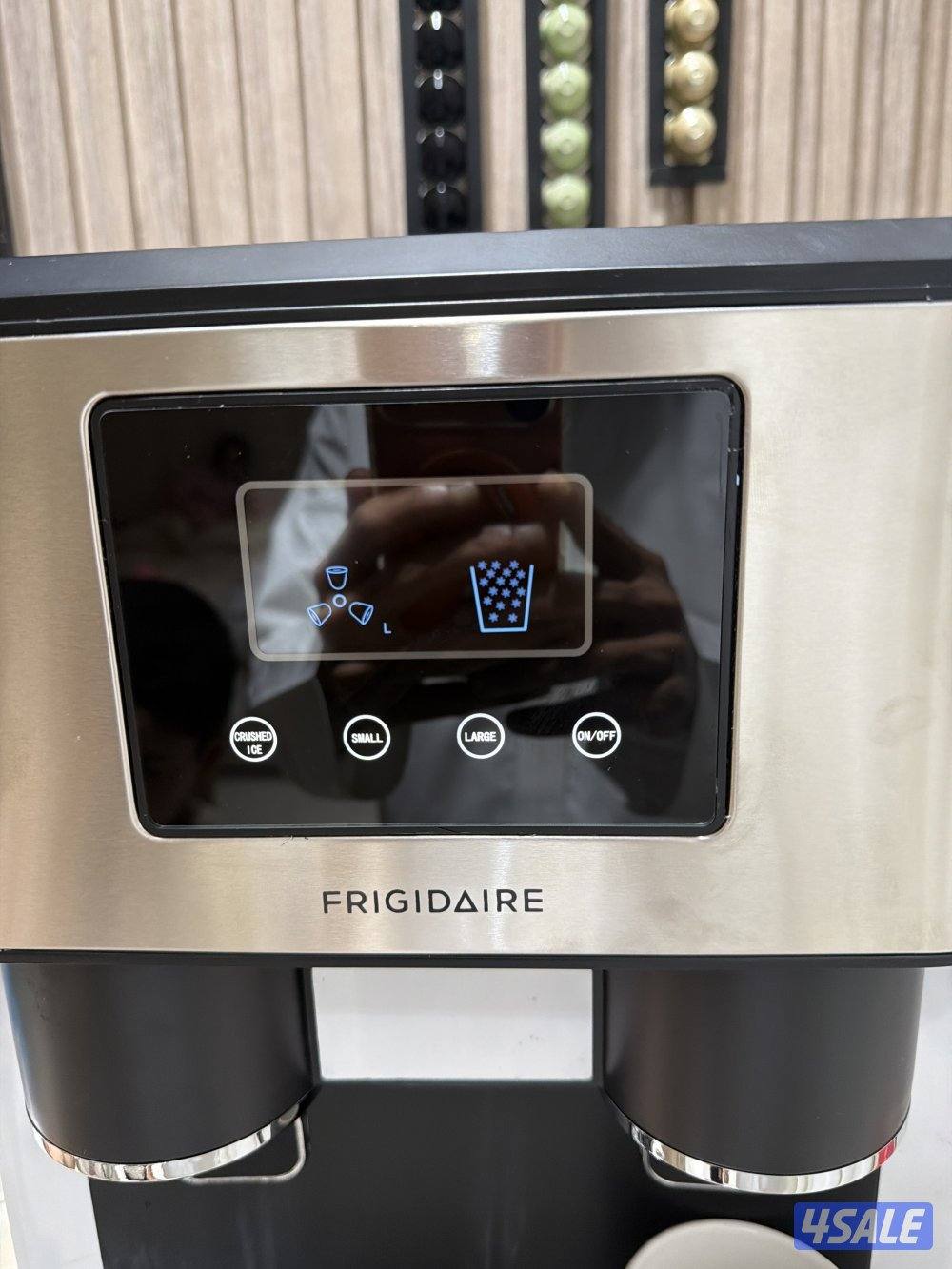 صانعة الثلج بسعة 18 كجم من فريجيدير مع موزع، FDIM-05 قوالب ومجروش2