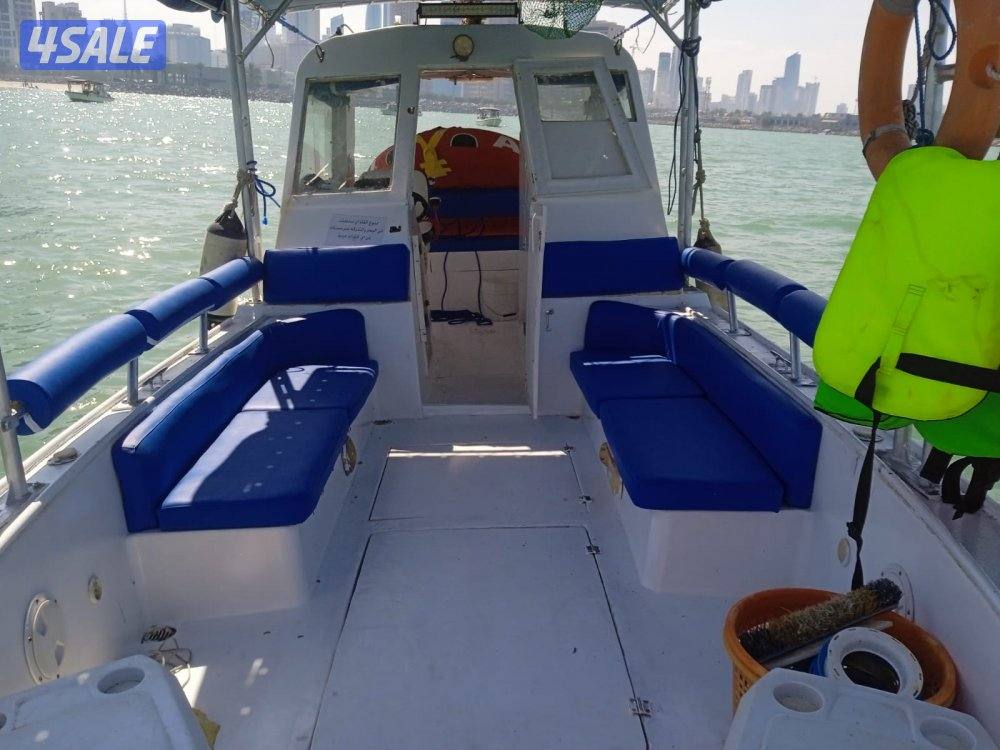 طراد إيجار رحلات بحرية ٣٢قدم1