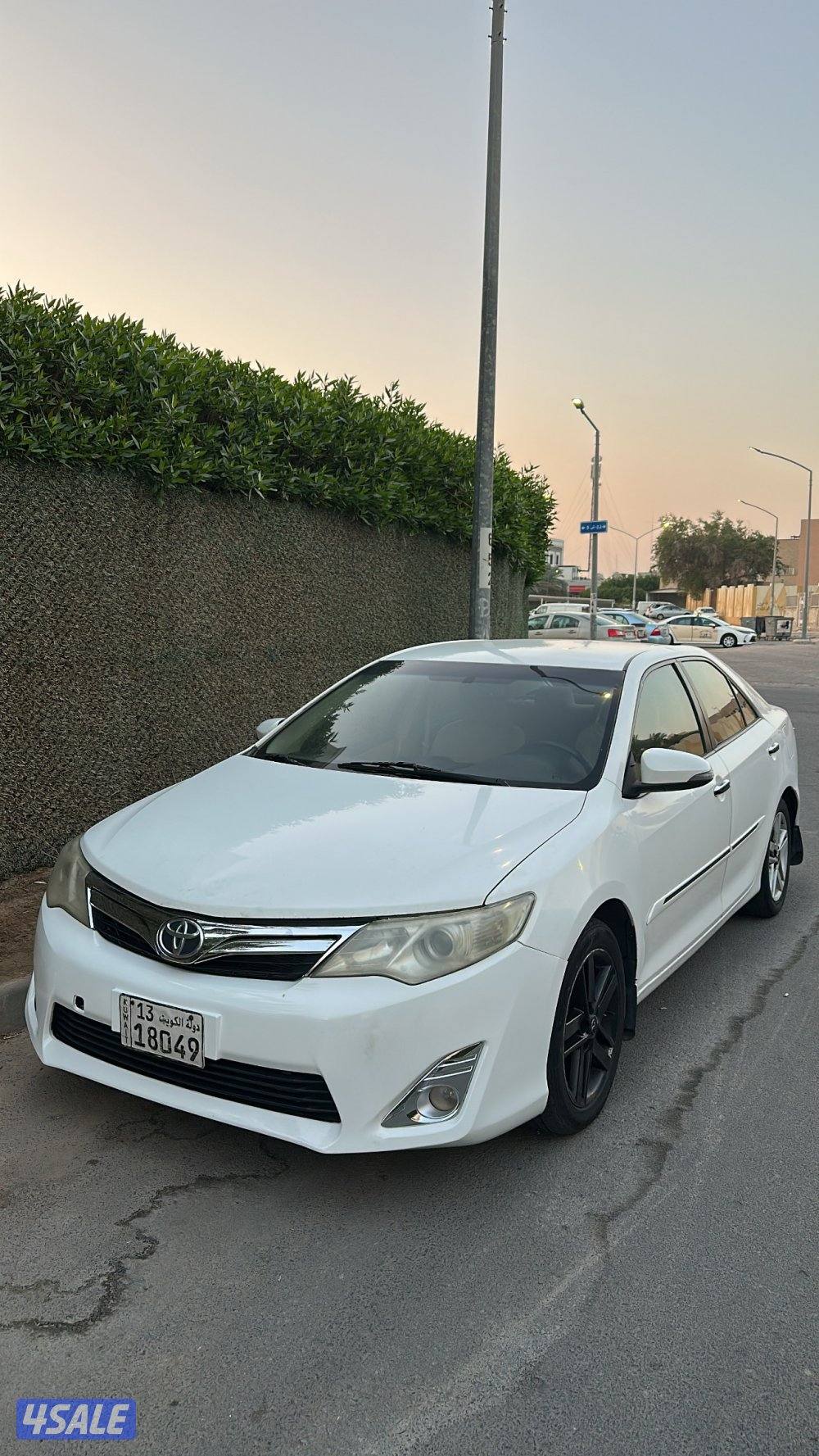 للبيع كامري جي ال اكس ٢٠١٥0