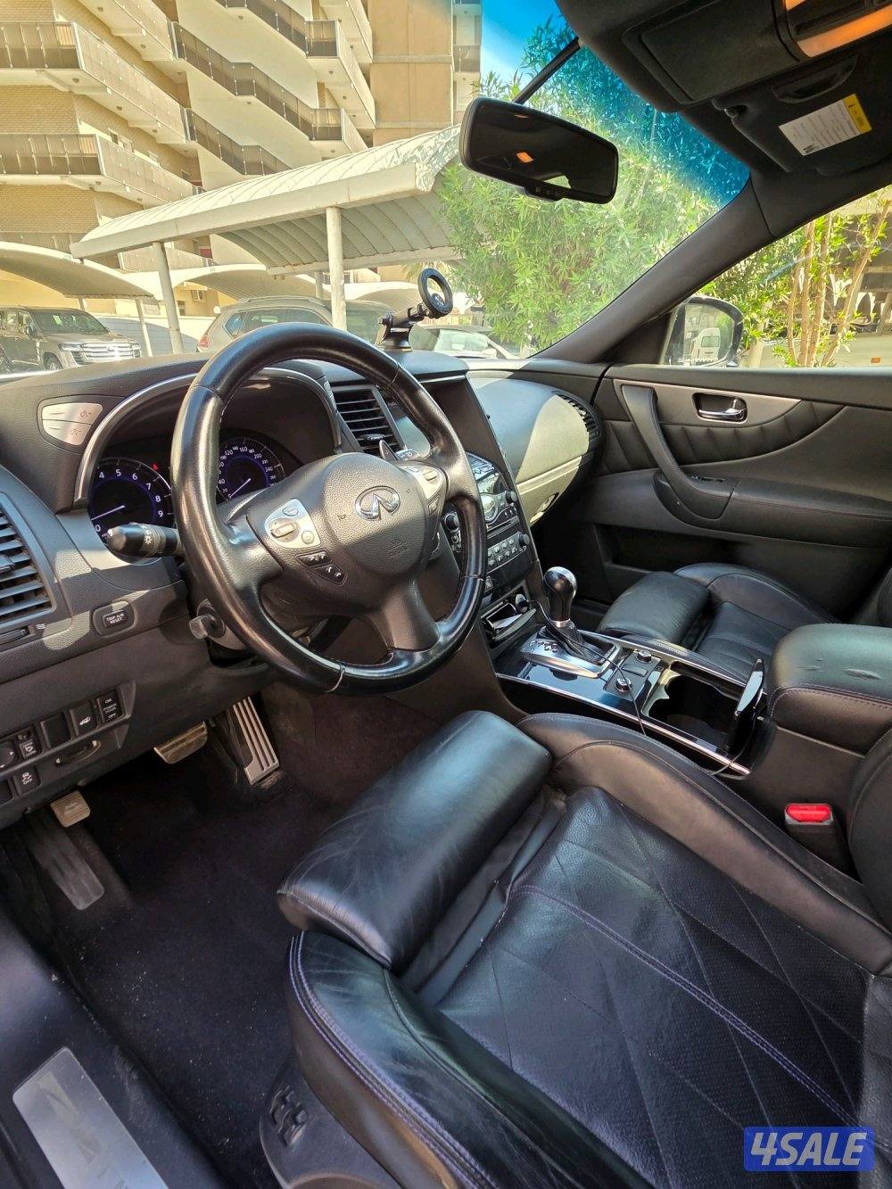 Infiniti QX70S 2015 - Great Condition8