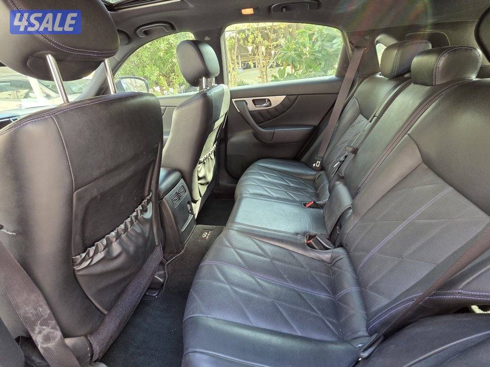 Infiniti QX70S 2015 - Great Condition10