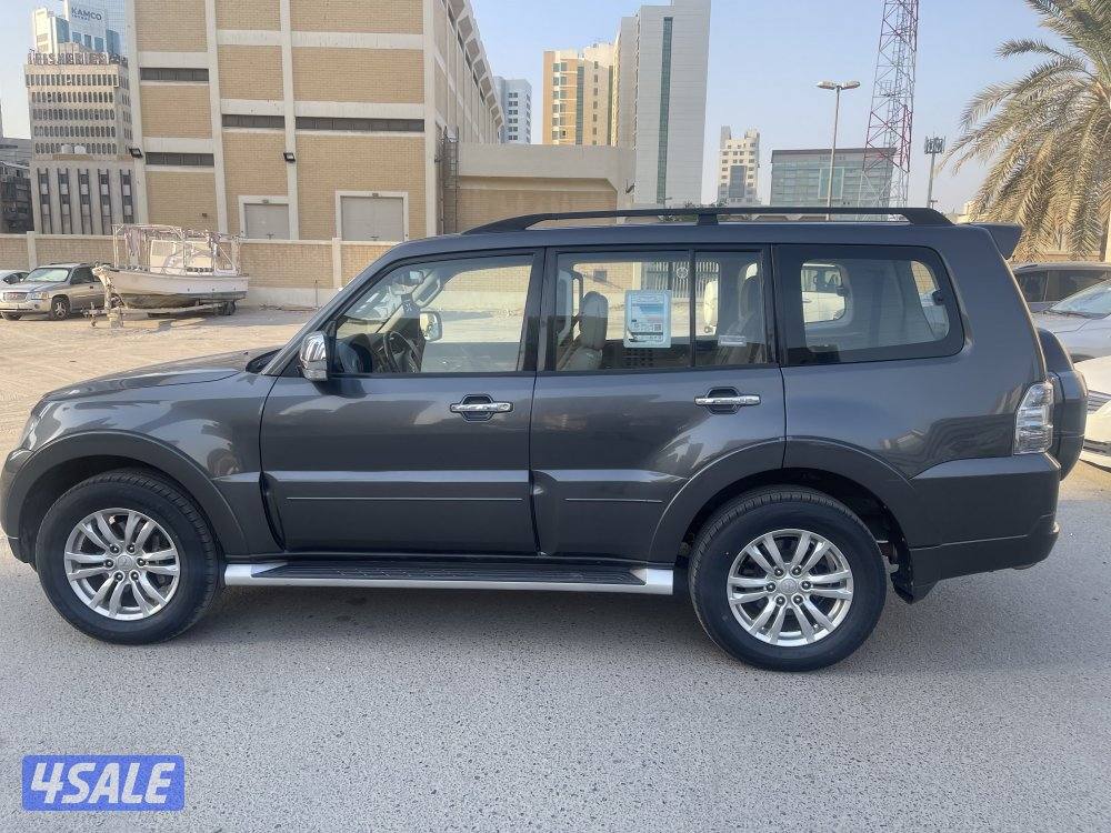 Pajero 2022 full options- باجيرو ٢٠٢٢ فل اوبشنز0