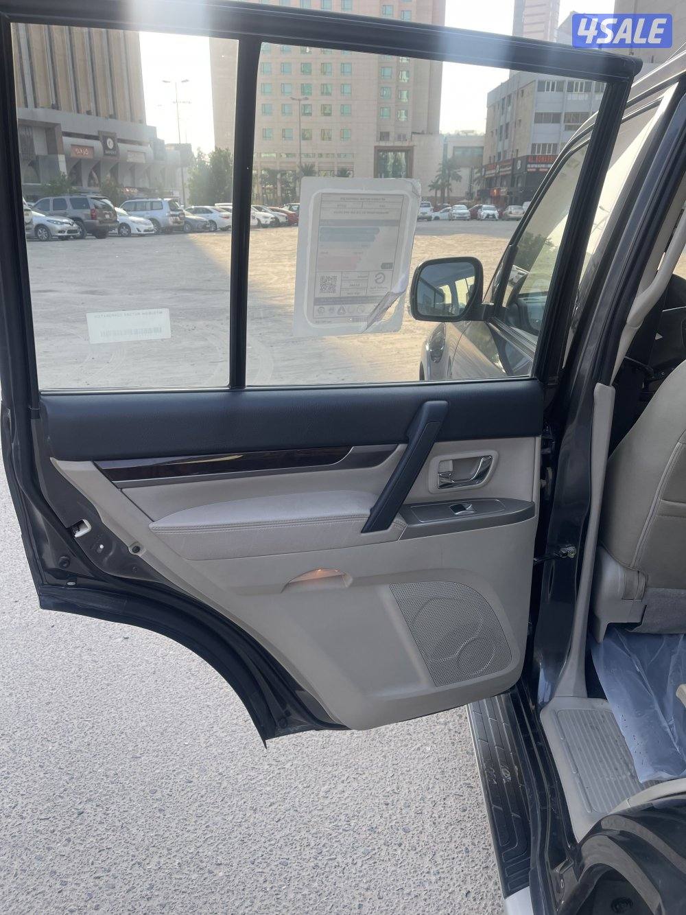 Pajero 2022 full options- باجيرو ٢٠٢٢ فل اوبشنز8