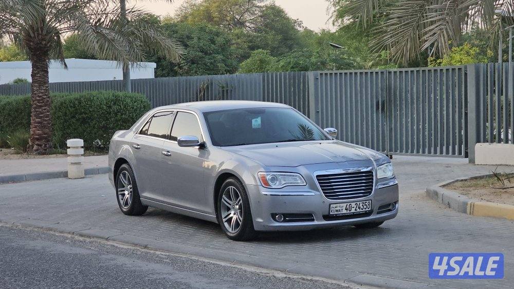 كرايزلر c300 وكاله مالك أول2