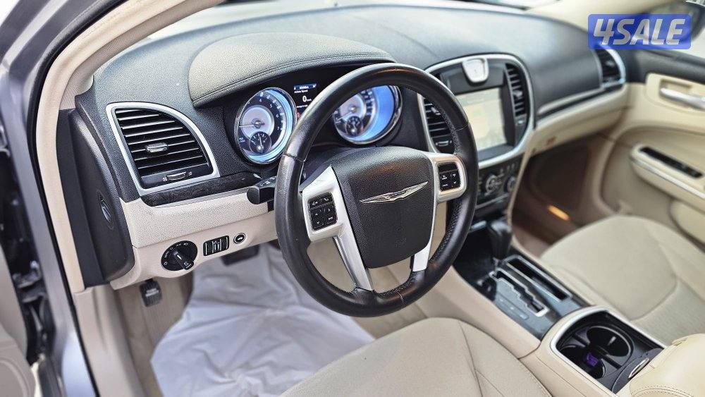 كرايزلر c300 وكاله مالك أول4