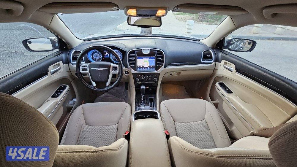 كرايزلر c300 وكاله مالك أول9