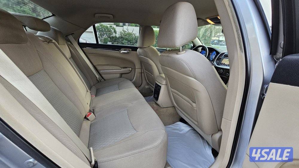 كرايزلر c300 وكاله مالك أول8