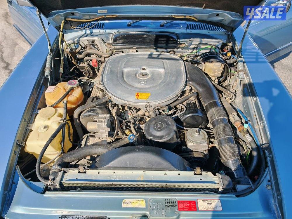 Rare Mercedes 560 SL5