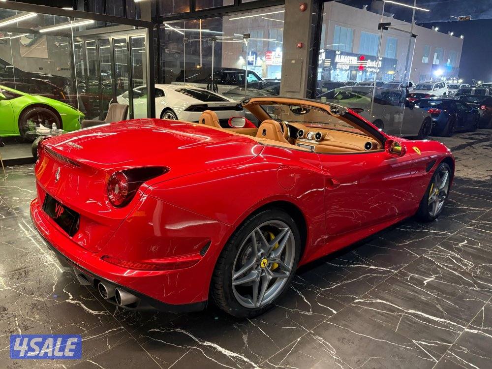 فيراري كاليفورنيا T10