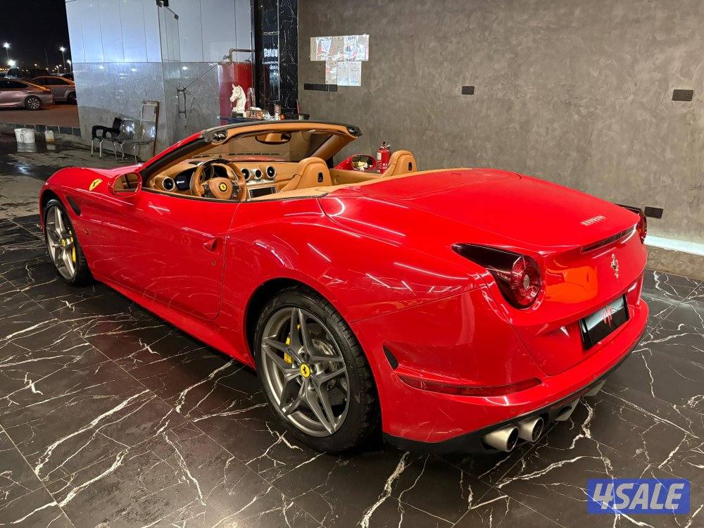 فيراري كاليفورنيا T11