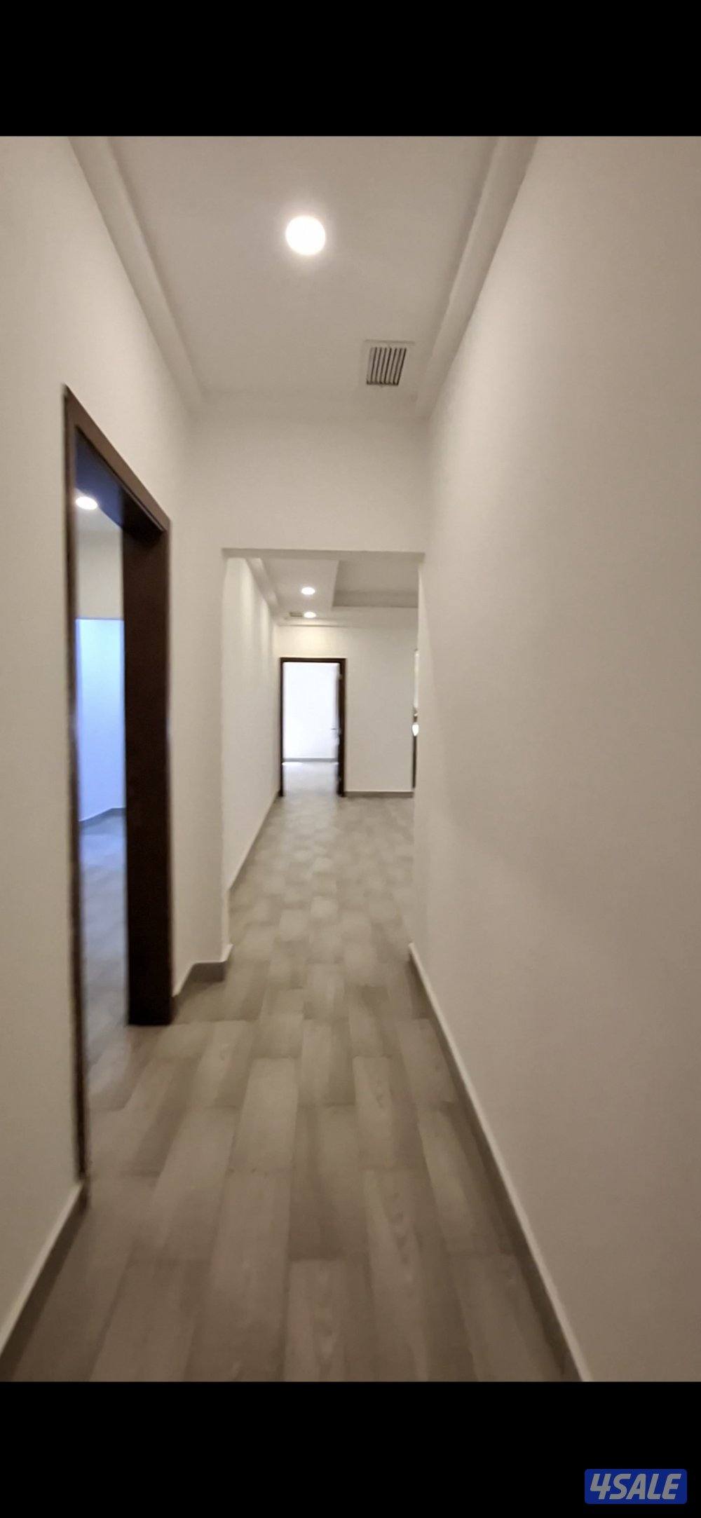 دور ثاني للايجار بالمسايل ٤ غرفه كلهم ماستر وصالتين6