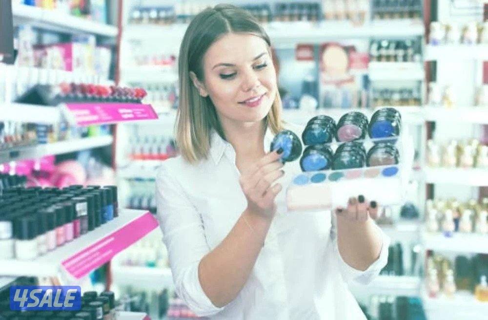 مطلوب فتاة لبيع منتجات التجميل0