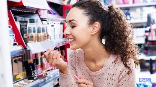 مطلوب فتاة لبيع منتجات التجميل1