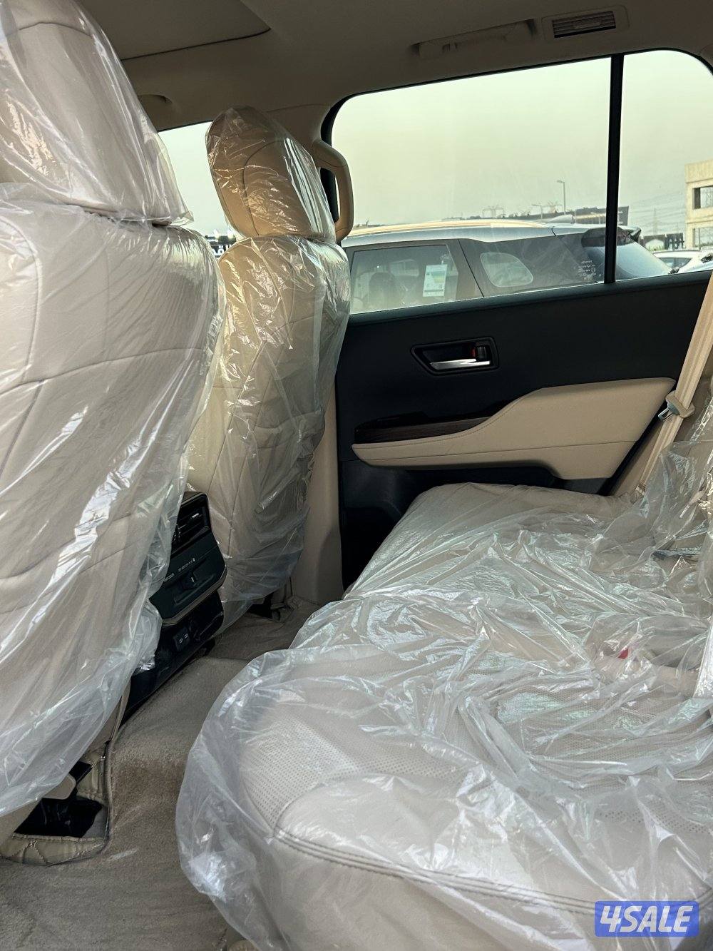 للبيع لاند كروزر GXR 20236