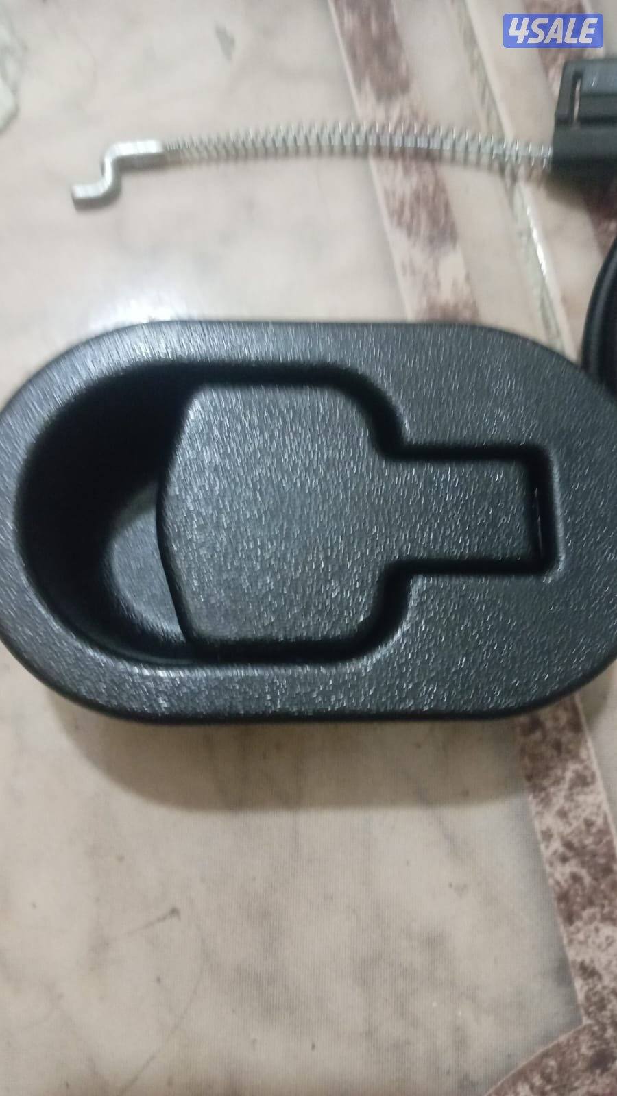 تصليح طاولات كراسي مكتب صالونات استرخاء جميع محافظات8