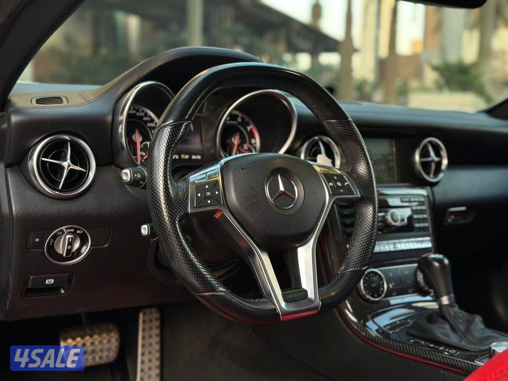 مرسيدسSLK55 AMG موديل2015 عداد104الف وارد البحرين سيرفس منتظم5