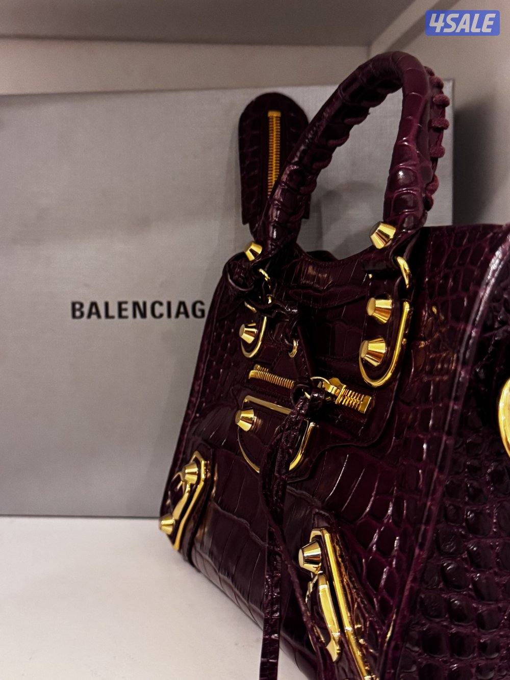 جنطة بلنسياقا0