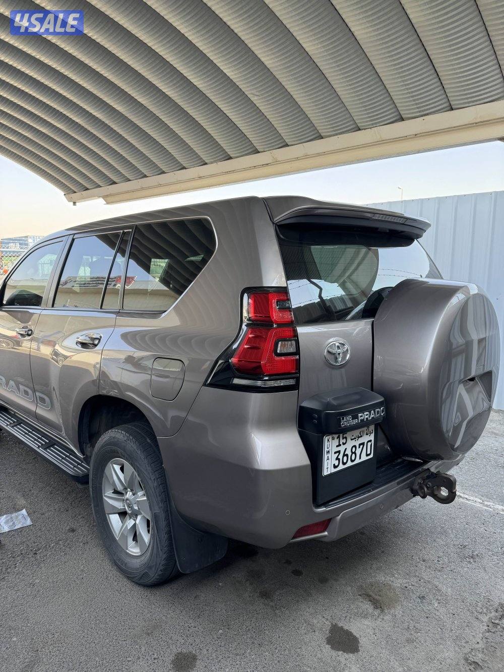 للبيع برادو TXL الساير ماشي 89 برونزي جلد 6 سلندر شرط الفحص صبغ الوكال0