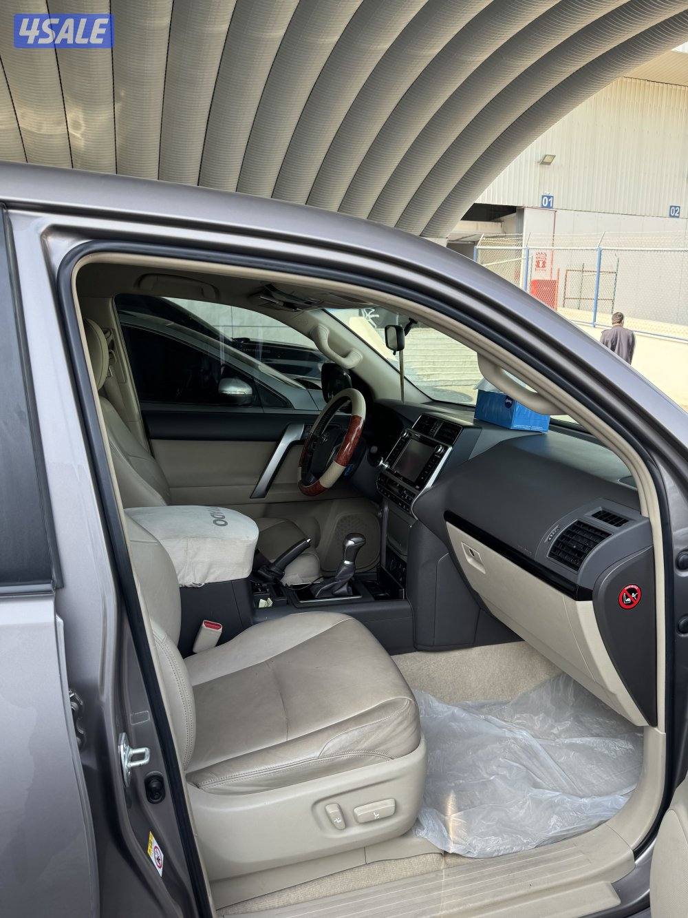 للبيع برادو TXL الساير ماشي 89 برونزي جلد 6 سلندر شرط الفحص صبغ الوكال3