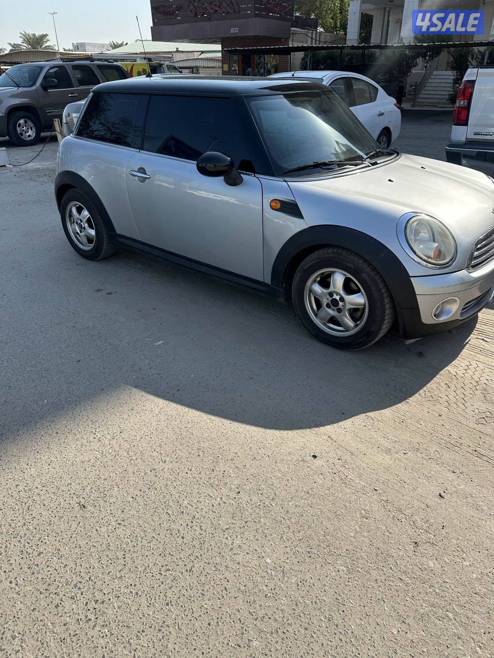 للبيع مني كوبر ٢٠٠٩0