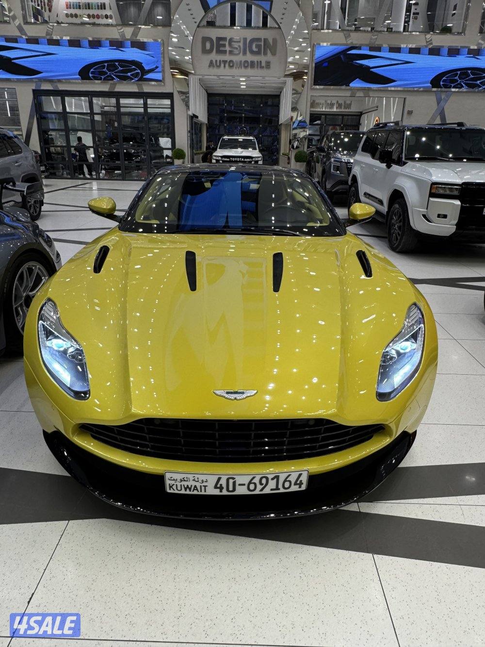 للبيع استون مارتن DP11 موديل 2017  ماشي 33 تحت الكفاله لغاية شهر 10/272