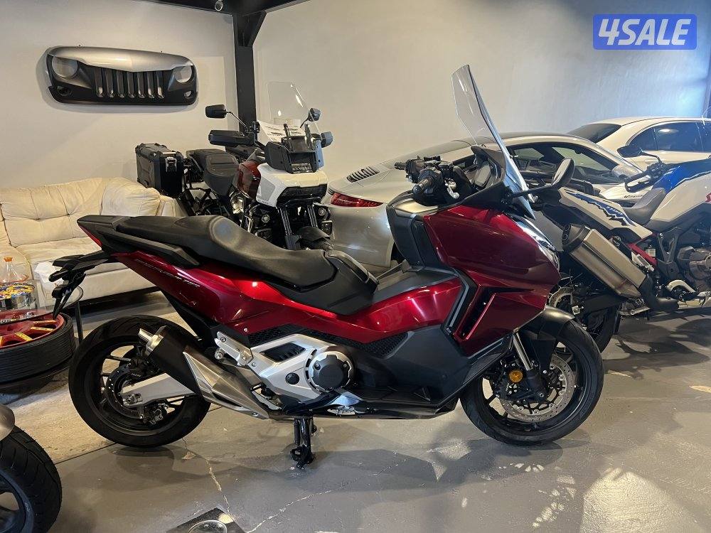 هوندا فورزا1