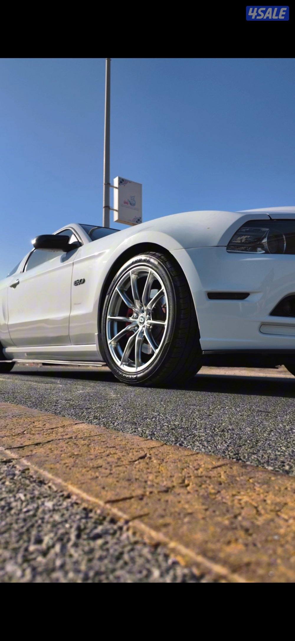 للبيع موستنغ ماشي 218 شاصي حكات ارضيه قمة النظافه2