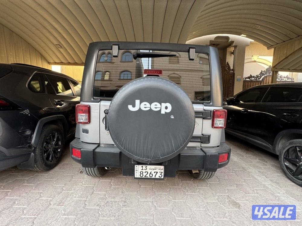 جيب رانجلر سبورة موديل ٢٠١٥ ماشي ٣٥٠ الف1