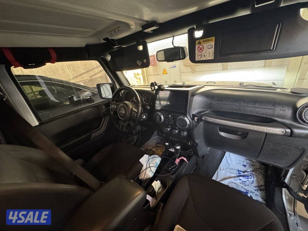 جيب رانجلر سبورة موديل ٢٠١٥ ماشي ٣٥٠ الف4