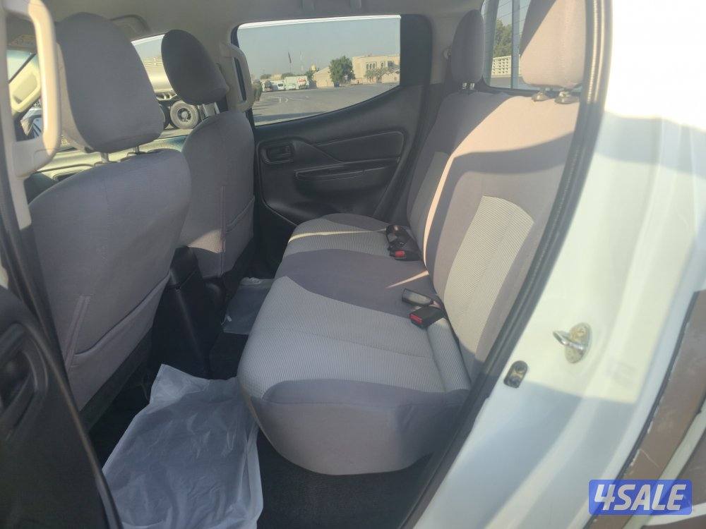 Mitsubishi L200 pick-up 2020 model double gear 4x4 ( 58,000 km )11