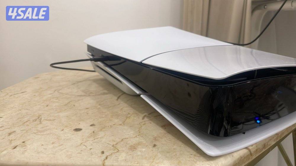 للبيع سوني ٥ ويدتها1