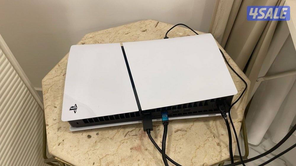 للبيع سوني ٥ ويدتها2