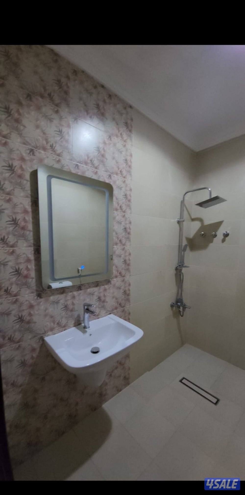 للإيجار شقة كبيرة حطين & شقق رميثية فنيطيس بيت صباح السالم القصور1